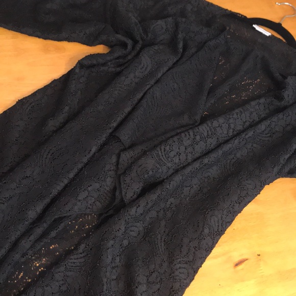 Solid black lace LulaRoe Shirley kimono❤️ - Picture 1 of 5